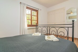 3 camere, ferro/asse da stiro