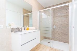 Shower - Can Colomer Ferragut  - Villa With Private Pool (Artà, Illes Balears)