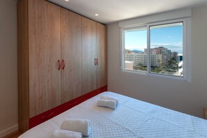 3 bedrooms, iron/ironing board