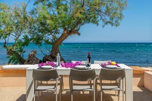 Outdoor dining - Cas Ferrerico - House With Free Wifi (Port Nou (son Servera), Illes Balears)