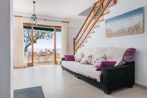 Living area - Cas Ferrerico - House With Free Wifi (Port Nou (son Servera), Illes Balears)