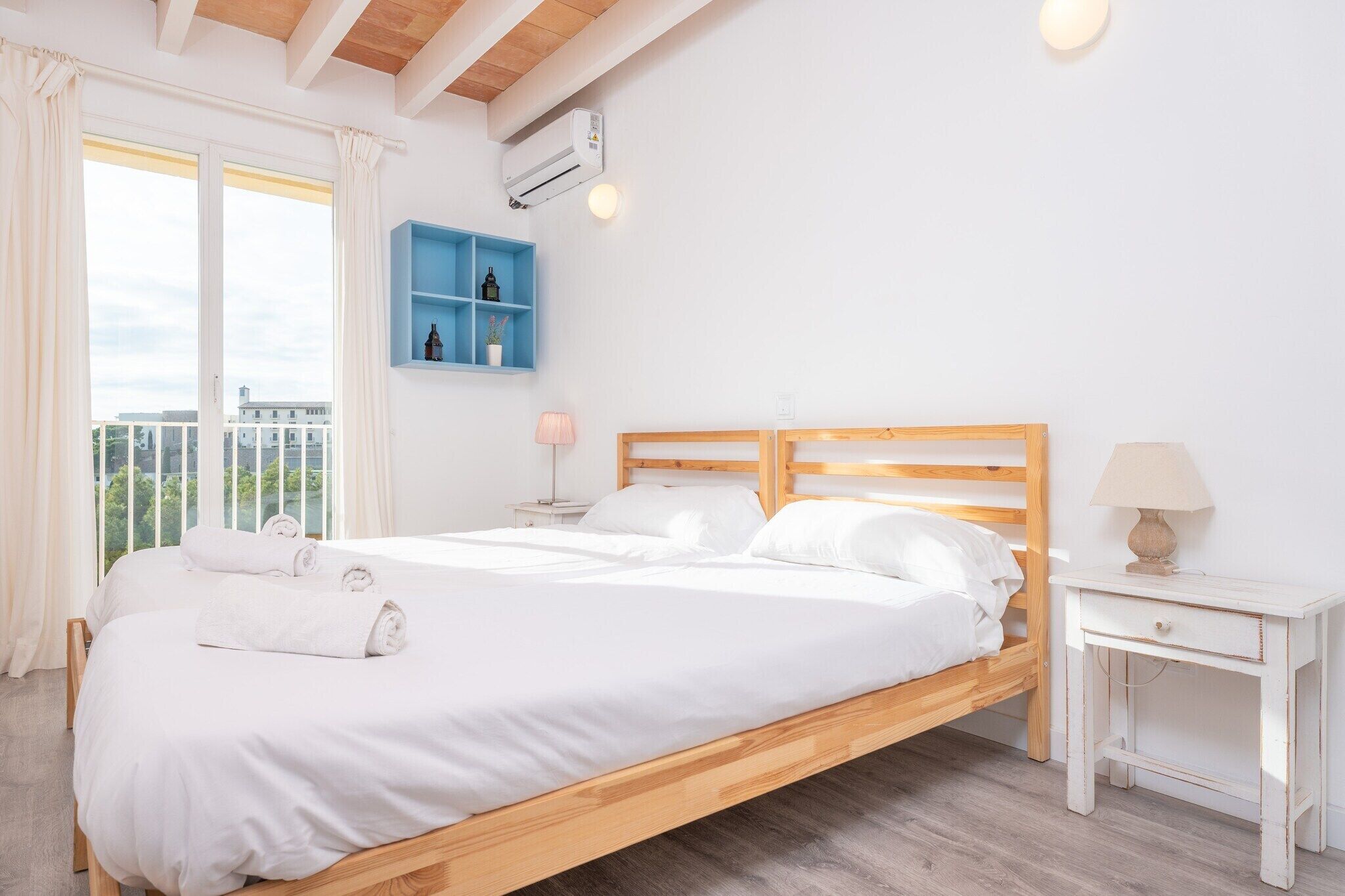 3 bedrooms, iron/ironing board