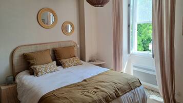 1 chambre, fer et planche Ă repasser, Wi-Fi, draps fournis