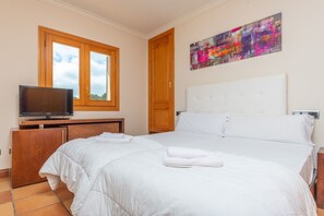 5 bedrooms