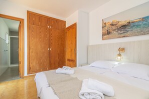 7 Schlafzimmer