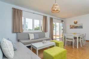 Living area - Villa Blanca - Villa With Private Pool. Free Wifi (, Illes Balears)