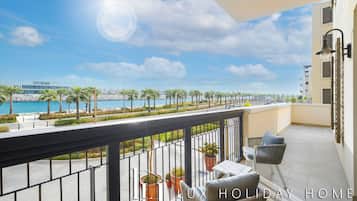 Apartamento, sacada, vista para o mar | Sacada