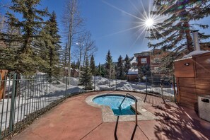 Outdoor spa tub - Rocky Mountain Retreat: Steps to Slopes, Hot Tub, Spectacular Views! (Winter Park)