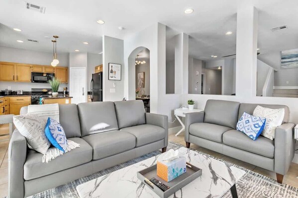 Téléviseur, bureau