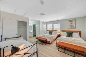 5 chambres, lit parapluie, Wi-Fi, draps fournis