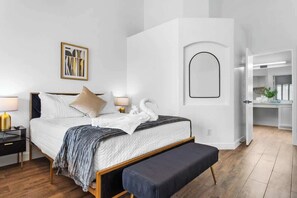 5 quartos, ferros/tábuas de passar roupa, berço de viagem, Wi-Fi