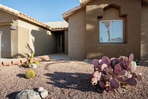 Property grounds - Postmodern 3BR Home w/ Stunning New Pool & MORE! (North Las Vegas)