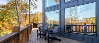 Chic Alpine Lodge with 5BR + Views to Remember