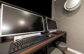C - Premium Double Room, 1 Queen Beds, Non Smoking (2 PC's) | 1 bedroom, desk, laptop workspace, free WiFi