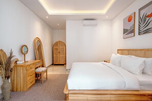 Deluxe Villa, 2 Bedrooms | 2 bedrooms, laptop workspace, iron/ironing board, bed sheets