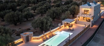 Charaki Dream Villas-Stelios