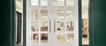 Hotel Dreamland Inn
