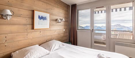 3 dormitorios, wifi gratis, ropa de cama
