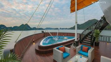 Kolam renang terbuka