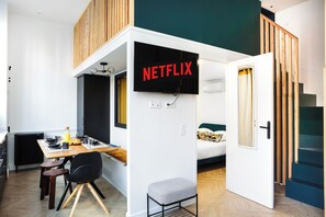 1 室のベッドルーム、アイロン / アイロン台、WiFi (無料)、ベッドシーツ