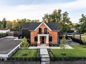 Exterior - Experience the Romance of The Historic Rouse House (Bozeman)
