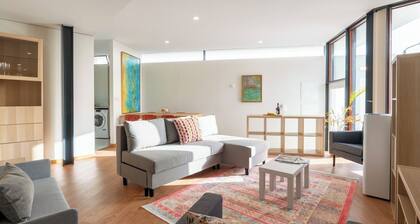 Bright and Cozy House w/ D. Luís Bridge View