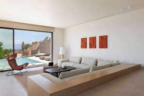 Villa, Balkon, Meerblick | Wohnzimmer