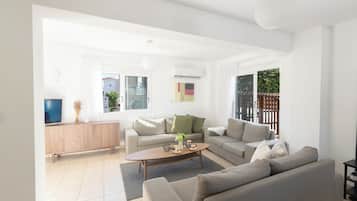 Villa, 3 chambres | Aire de séjour