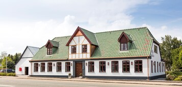 Fachada de la propiedad