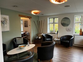 Televisión 32 pulgadas con canales de televisión por cable