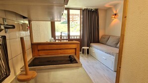 Interior - Cozy studio for 4 with balcony, ideal in Valfréjus (Valfréjus)