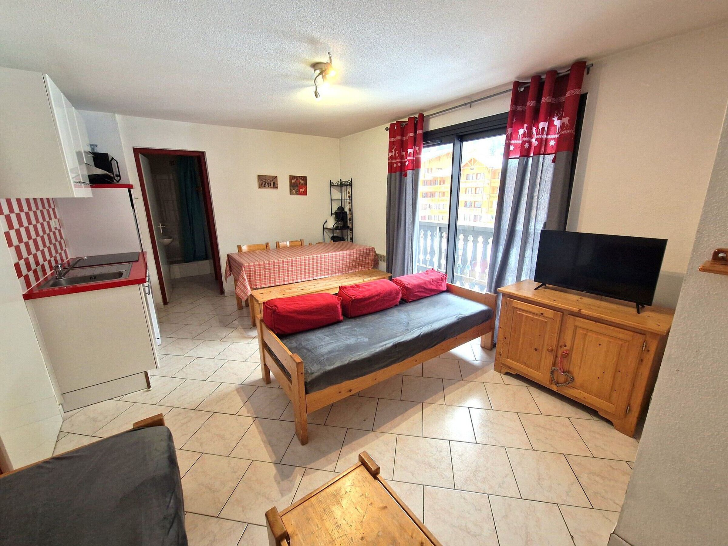 2 bedrooms