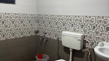 Shower, soap, shampoo