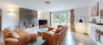 Rural house, private heated pool and plenty of space