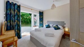 4 sovrum, skrivbord, strykjärn/strykbräda och gratis wi-fi