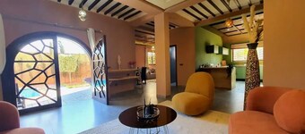 Luxurious villa, with heated swimming pool.
VIP concierge service in Marrakech