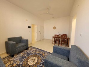 Comfort Apartment, 2 Bedrooms, Mountain View | Egyptian cotton sheets, premium bedding, free minibar items