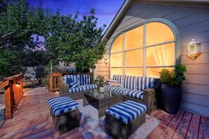 Terrace/patio - Eclipse · Artist Retreat @ Cypress Creek | Hotub | Sleeps 9 (Cedar Park)