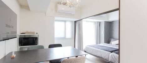 1 chambre, fer et planche à repasser, Wi-Fi, draps fournis