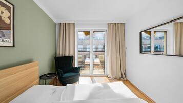 1 dormitorio, escritorio, wifi gratis y ropa de cama