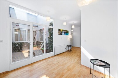 Flora Collections - Studio room with shared kitchen