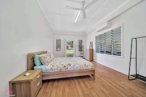 4 soverom, strykejern/-brett og sengetøy