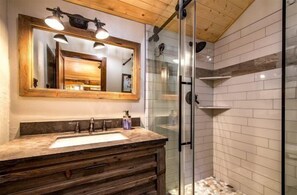 Shower, hair dryer - Al's Cabin | Historic Charm | Fenced Yard | Near Grand Canyon & Flagstaff (Bellemont)