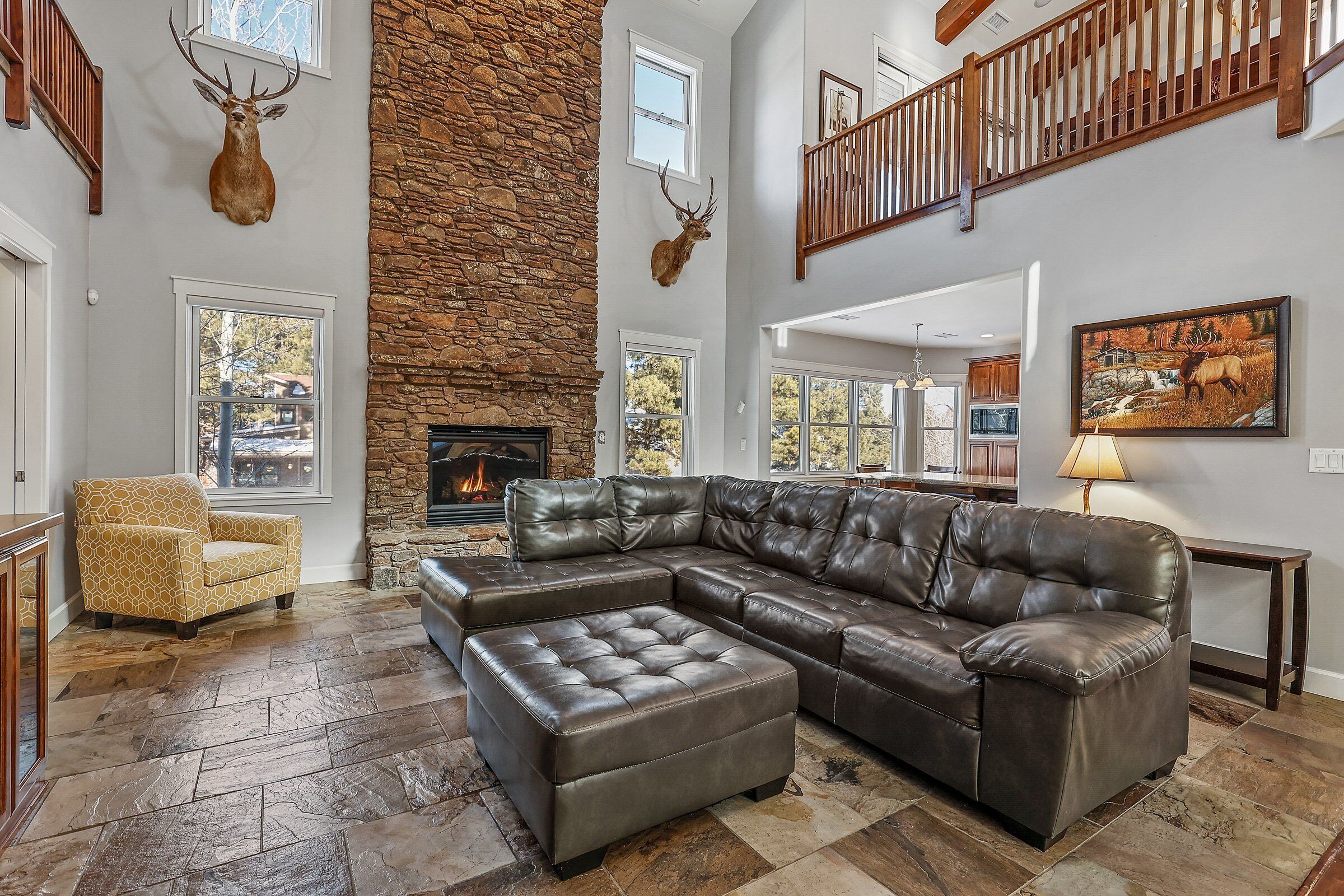 智能电视、壁炉、乒乓球