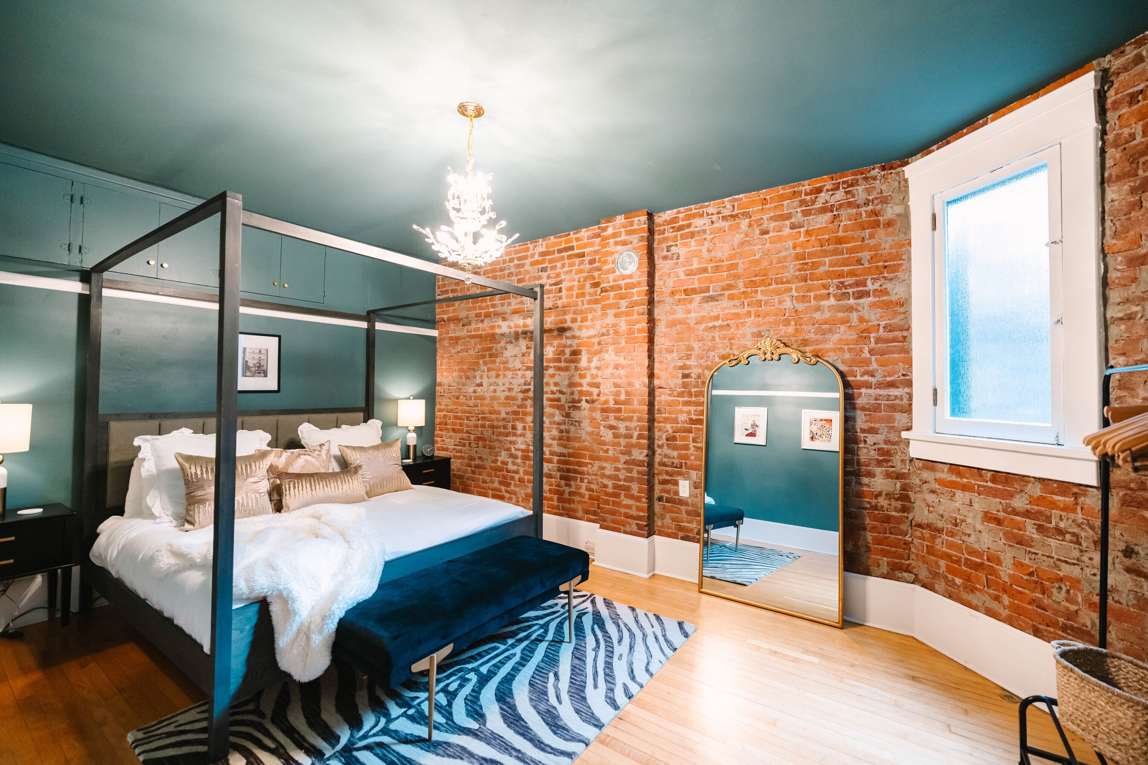 2 sovrum, skrivbord, strykjärn/strykbräda och gratis wi-fi