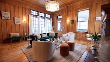 TV connectée, cheminée