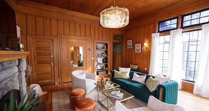 Doc's Place | Historic Jewel In Downtown Flagstaff | Sophisticated Elegance