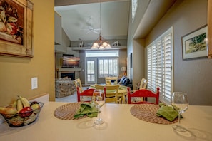 Dining - Mountain Oaks Retreat | AC | Spacious Flagstaff Townhome | Golf & Trails Nearby (Flagstaff)