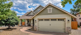 Pine Mountain Trail | Pool Table | Dog & Family Fun in Flagstaff