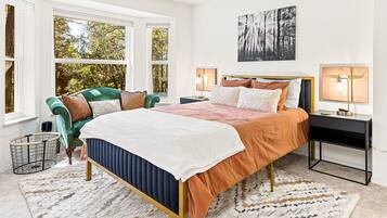 3 camere, una scrivania, ferro/asse da stiro, Wi-Fi gratuito